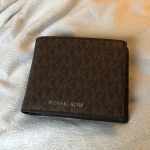 Michael Kors Cooper Billfold with Passcase